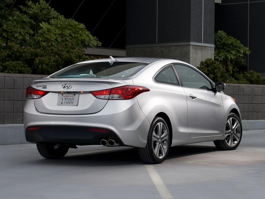  Hyundai Elantra Coupe 2012 года  (фото 14 из 88)